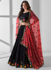 Lehenga Choli brodé en georgette noire à paillettes